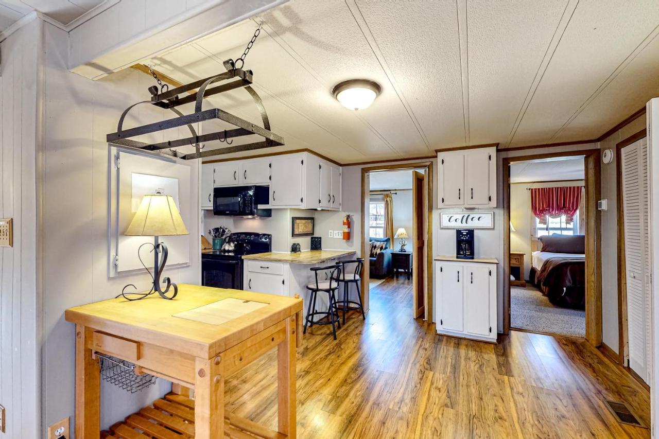 Pine Woods Cabin McHenry Exterior foto