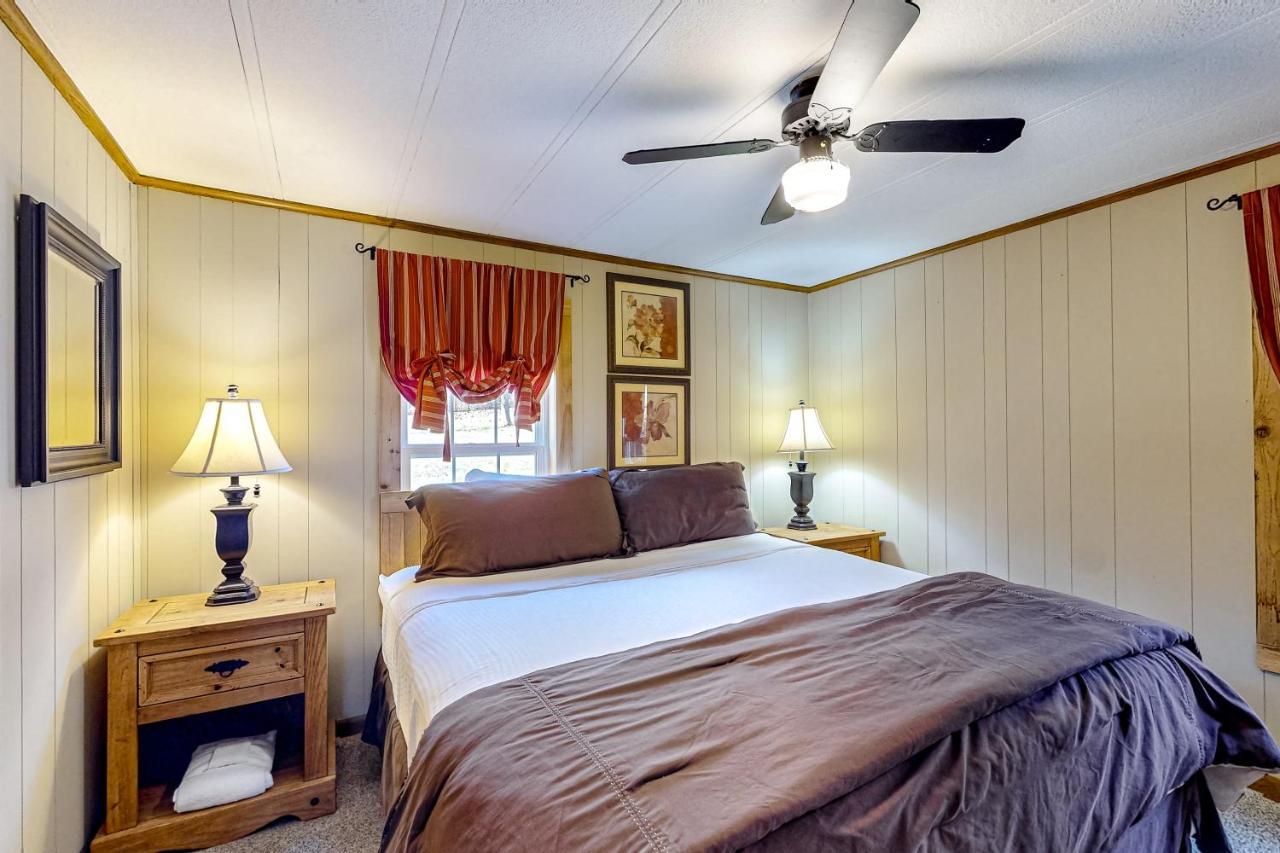 Pine Woods Cabin McHenry Exterior foto
